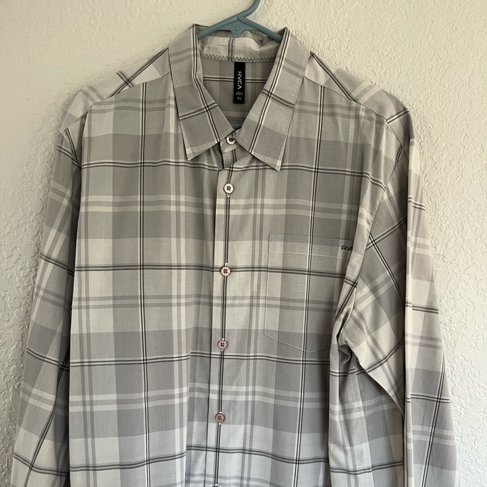 RVCA long sleeve plaid button down shirt. Size XL.